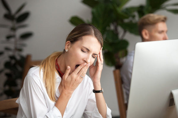 How Sleep Deprivation can lead to weight gain | Mr Vitamins
